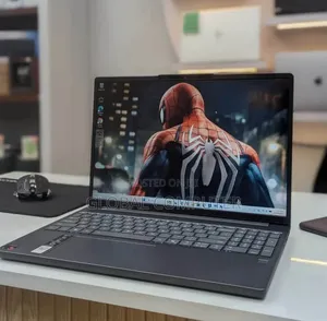 New Laptop Lenovo Legion Pro 7 32GB Intel Core Ultra 9 SSD 2T