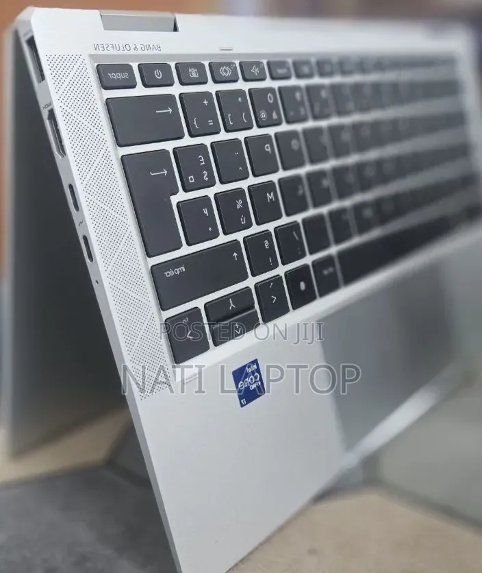 New Laptop HP EliteBook 1040 G8 16GB Intel Core i7 SSD 512GB