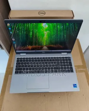 New Laptop Dell Precision 3581 16GB Intel Core i7 SSD 1T