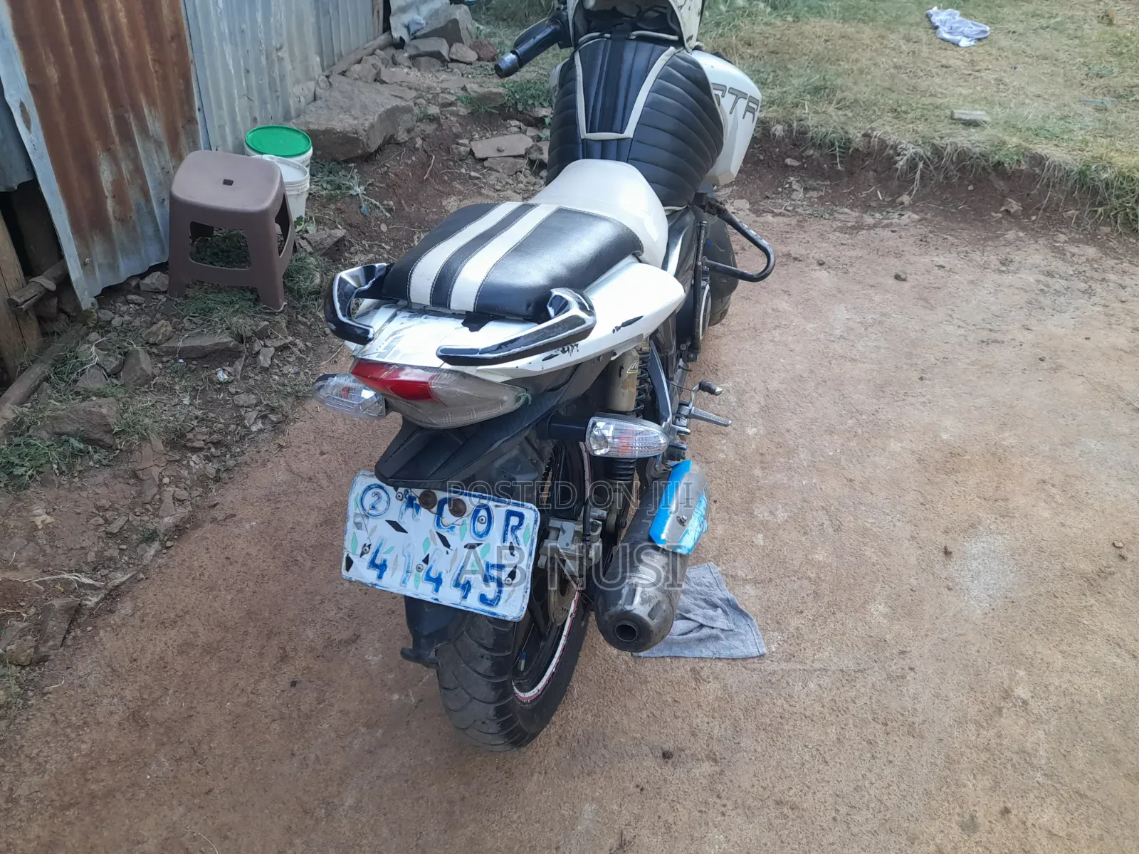 TVS Apache 180 RTR 2017 White