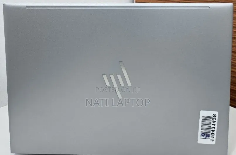 New Laptop HP ZBook Firefly G9 16GB Intel Core i7 SSD 512GB