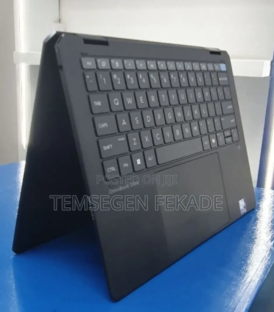 New Laptop HP OmniBook Ultra Flip 14" 32GB Intel Core Ultra 7 SSD 1T