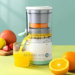 Photo - Portable Electric Citrus Juicer