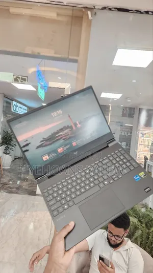 New Laptop HP Victus 16 16GB Intel Core i7 SSD 1T