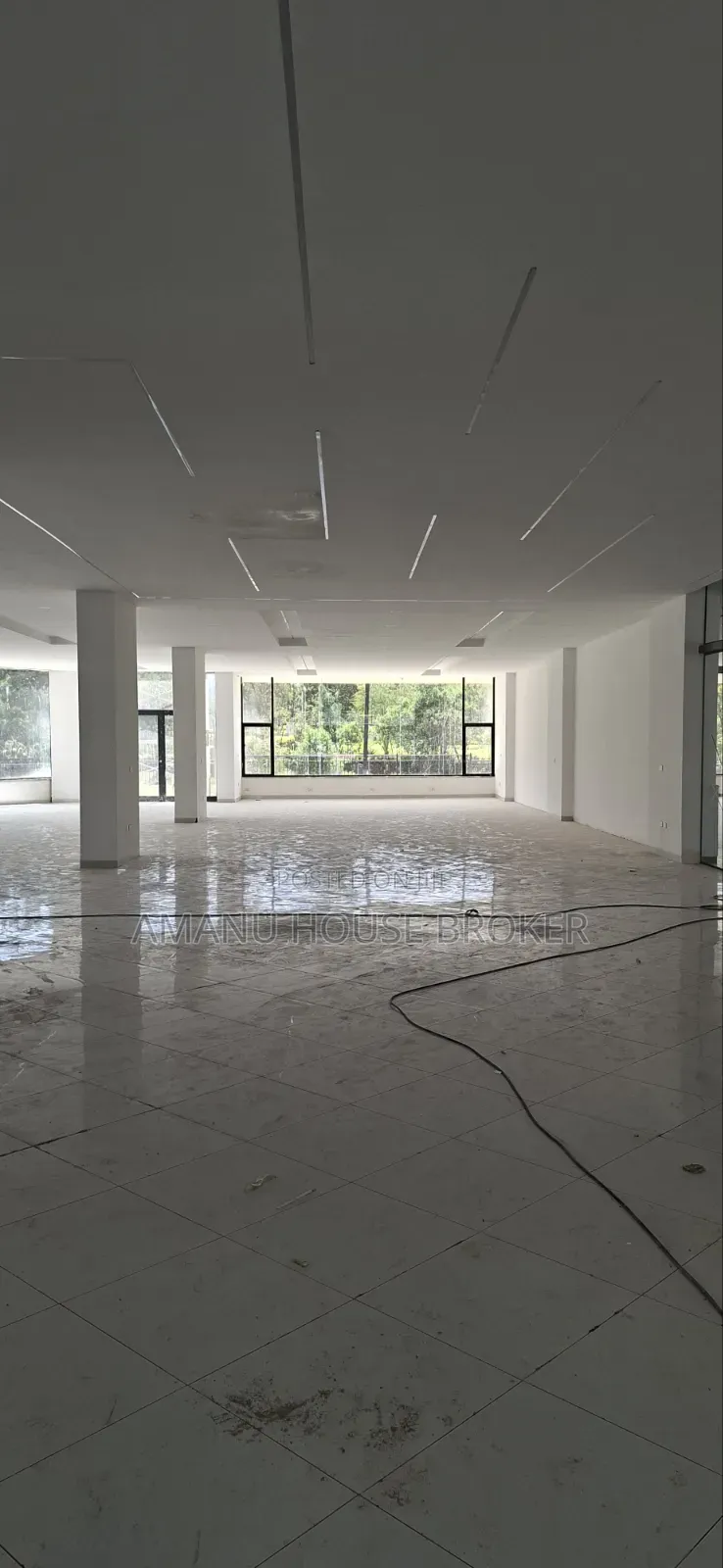 Highly Attractive Showroom and Office Space for Rent in Mexico, Addis