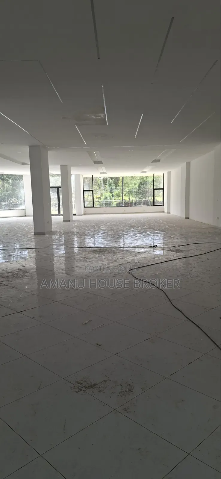 Highly Attractive Showroom and Office Space for Rent in Mexico, Addis