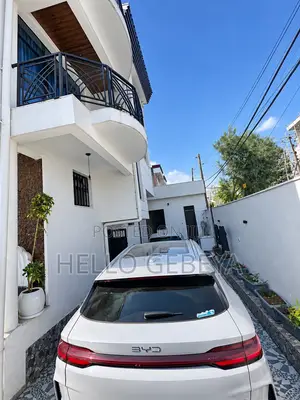 6bdrm House in Kolfe Keranio for sale