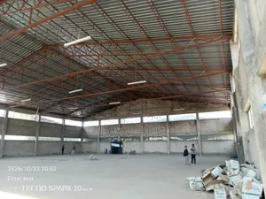 Warehouse for Rent, Occupying 900 Square Meters