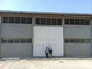 Warehouse for Rent, Occupying 900 Square Meters