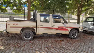 Nissan Navara 1987 White