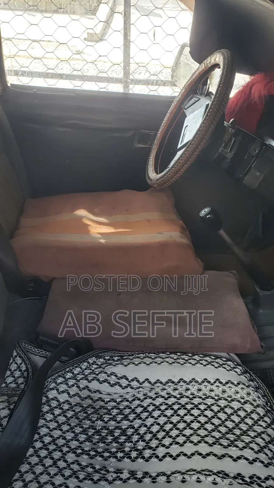 Nissan Navara 1987 White