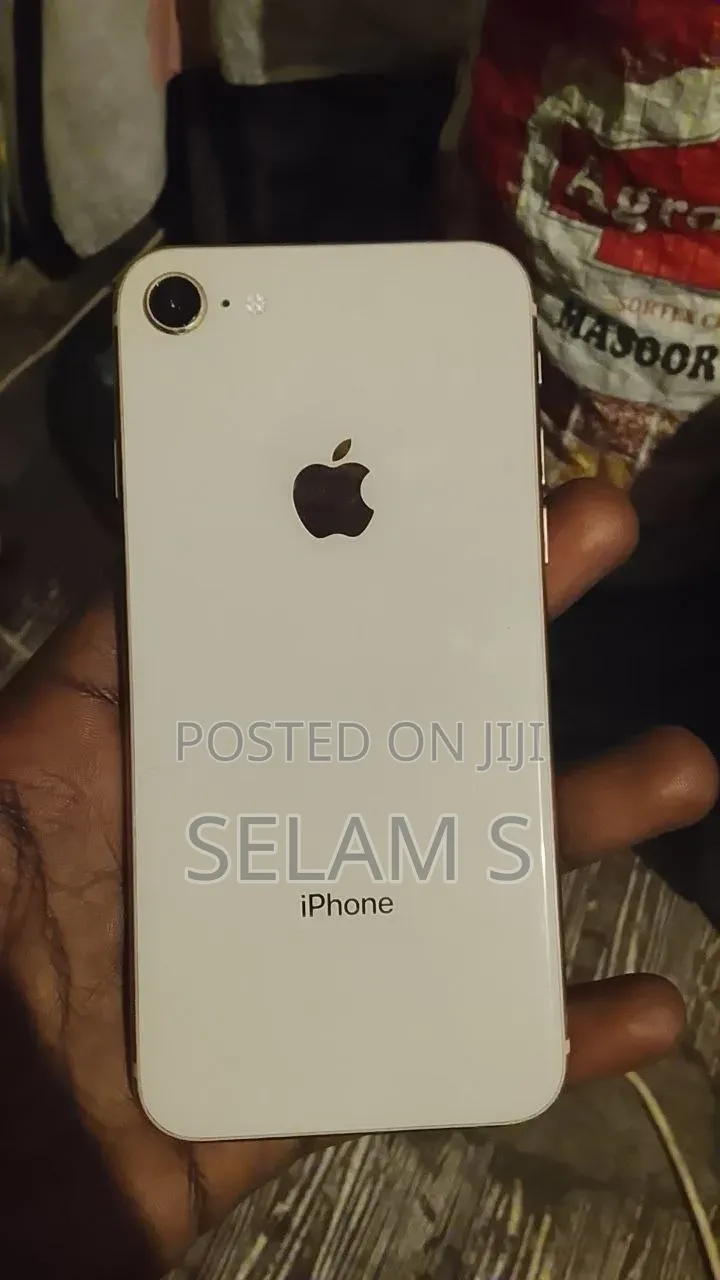 Apple iPhone 8 64 GB White