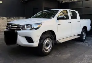 Totoya Toyota Pick Up Car Rent