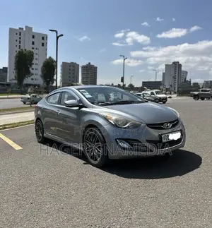 Hyundai Avante 2012 Silver