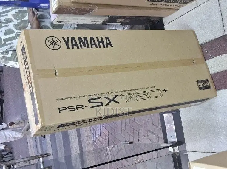Yamaha PSR Sx720+