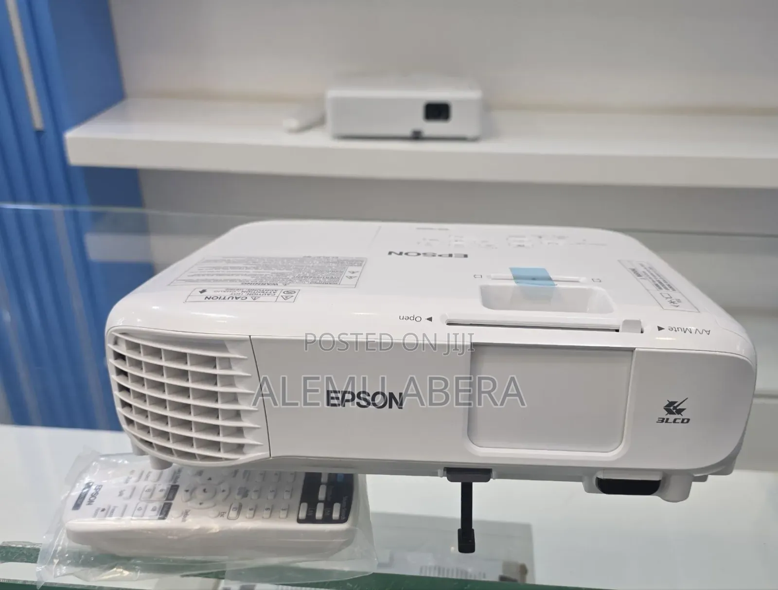 New Coming Amazing Projector Brand New Epson Eb-W49 Is a Portable
