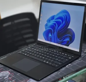 New Laptop Microsoft Surface Pro 7 16GB Intel Core i7 SSD 512GB