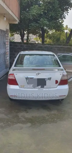Toyota Corolla 2007 White