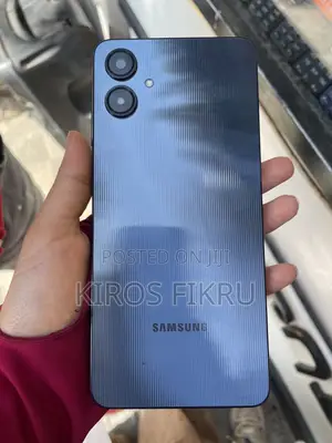 New Samsung Galaxy A06 64 GB Black