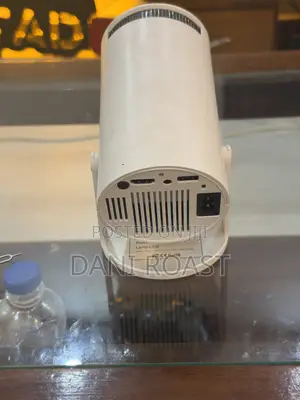 HY 300 Ultra 4k Projector