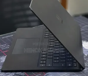 New Laptop Microsoft Surface 16GB Intel Core i7 SSD 512GB