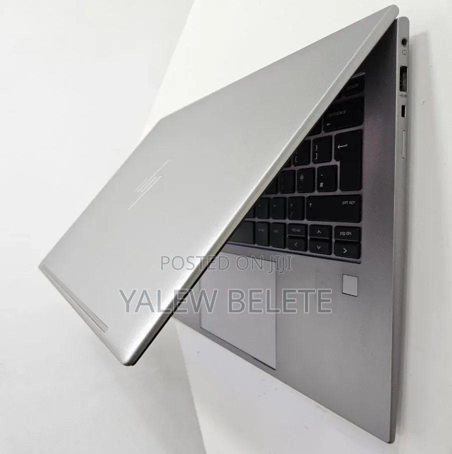 New Laptop HP ZBook Firefly 14 G10 16GB Intel Core i5 SSD 512GB