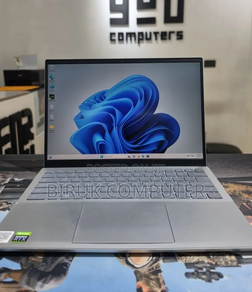 New Laptop Dell Inspiron 14 16GB Intel Core i7 SSD 512GB