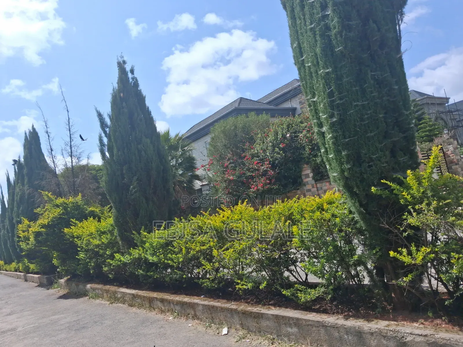 Furnished 7bdrm Farm House in Roseta Real State, Oromia-Finfinne