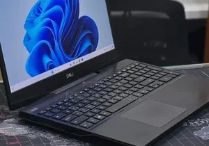 New Laptop Dell G15 5511 16GB Intel Core i7 SSD 512GB