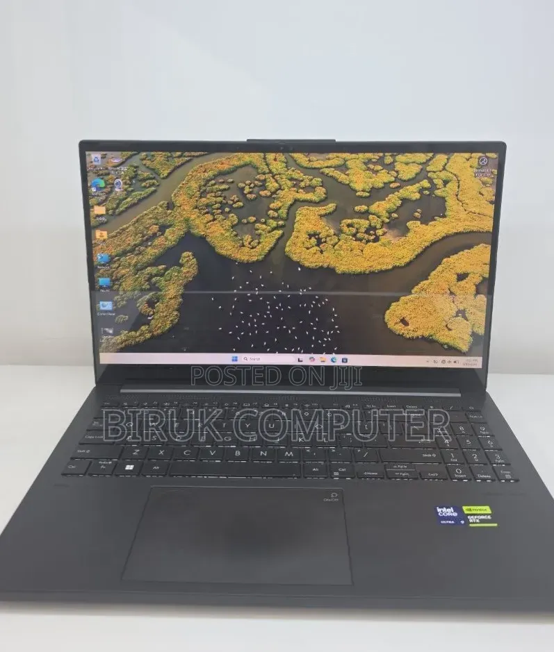 New Laptop Asus VivoBook 15 X505BA 16GB Intel Core Ultra 9 SSD 512GB