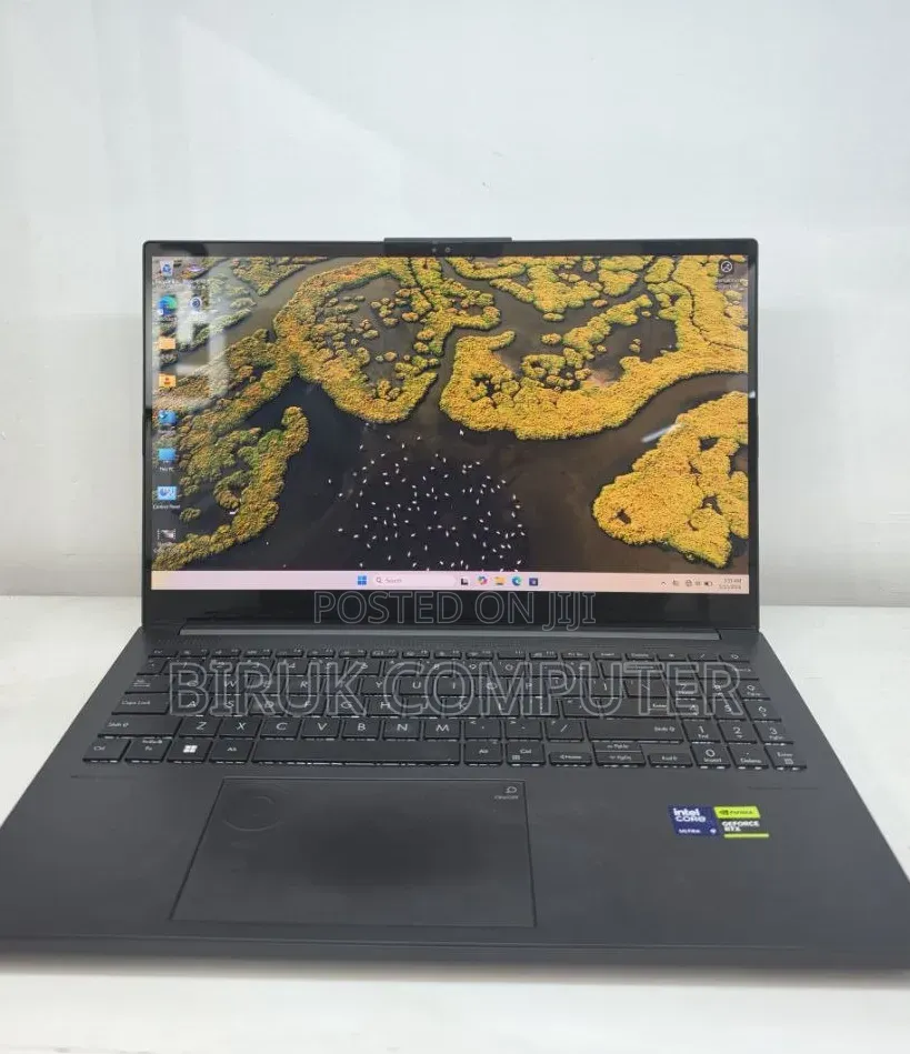 New Laptop Asus VivoBook 15 X505BA 16GB Intel Core Ultra 9 SSD 512GB
