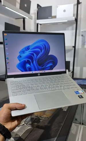 New Laptop HP Pavilion 14 16GB Intel Core i5 SSD 512GB
