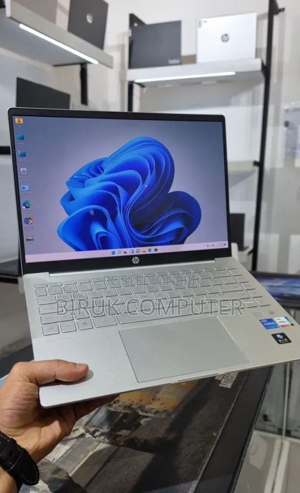 New Laptop HP Pavilion 14 16GB Intel Core i5 SSD 512GB