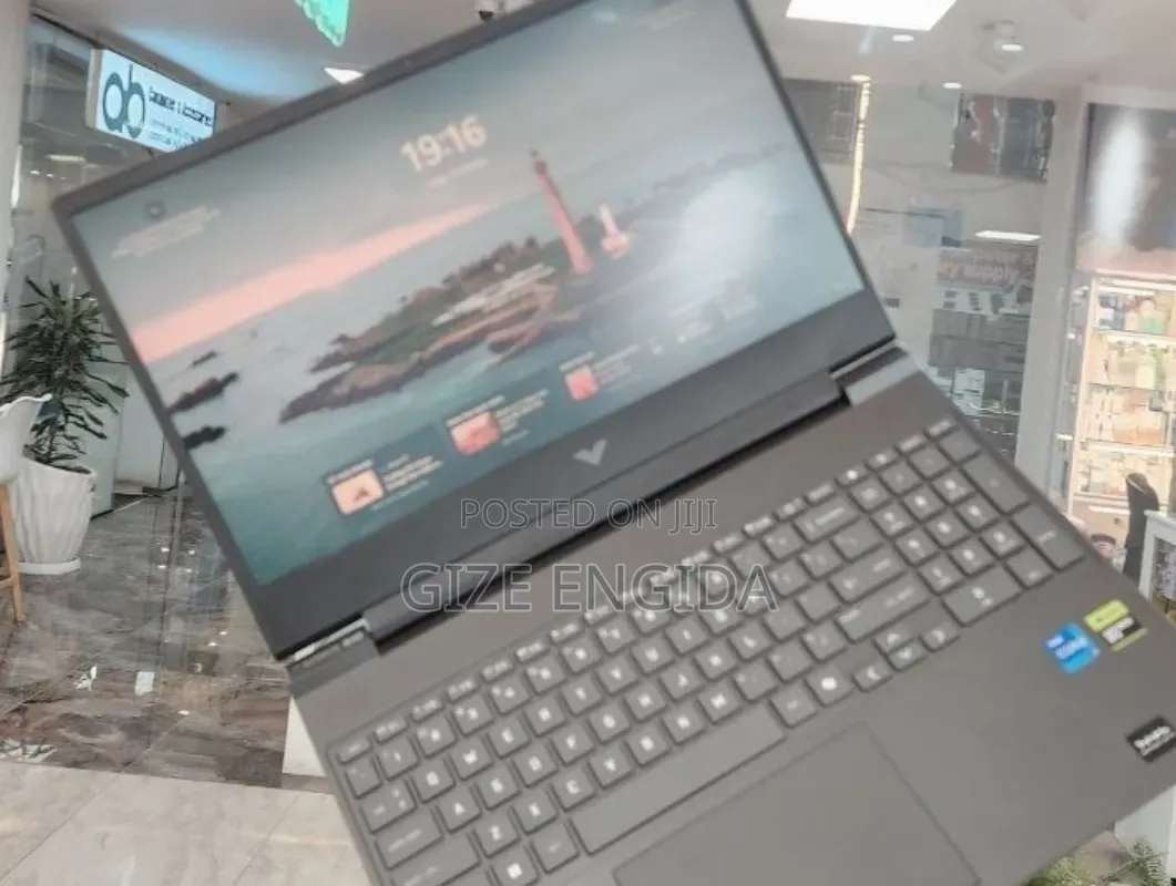 New Laptop HP Victus 16 16GB Intel Core i7 SSD 1T