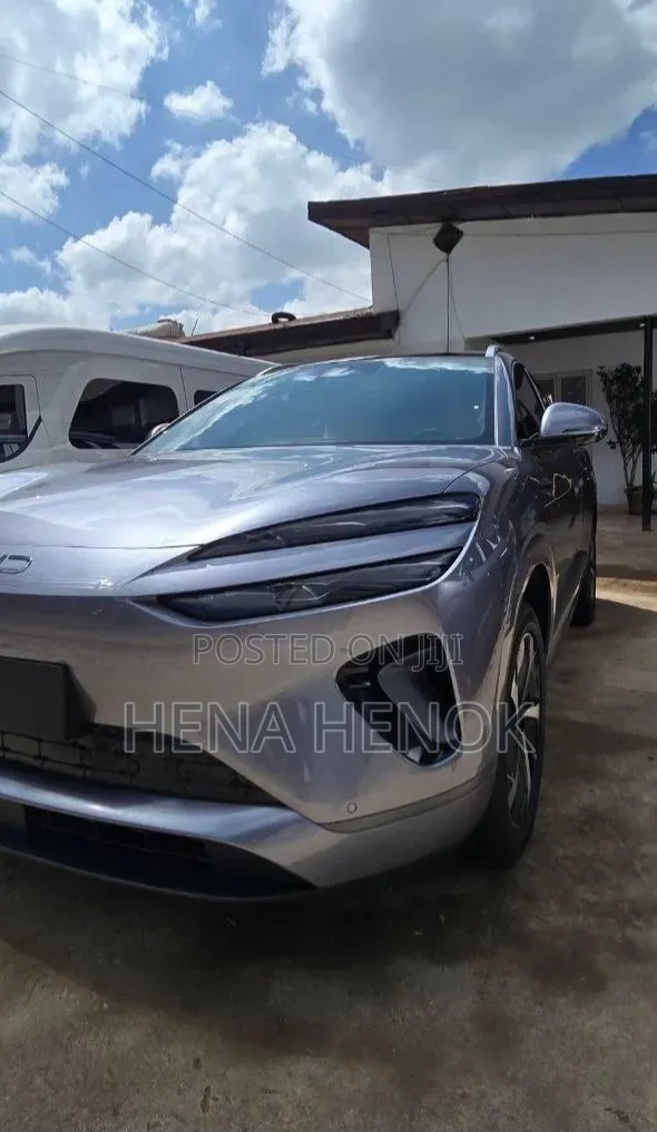 New BYD Sealion 06 EV 2026 Silver