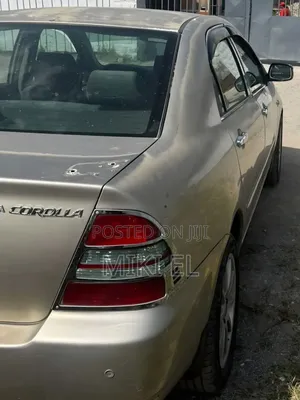 Toyota Corolla Sedan 2003 Gold