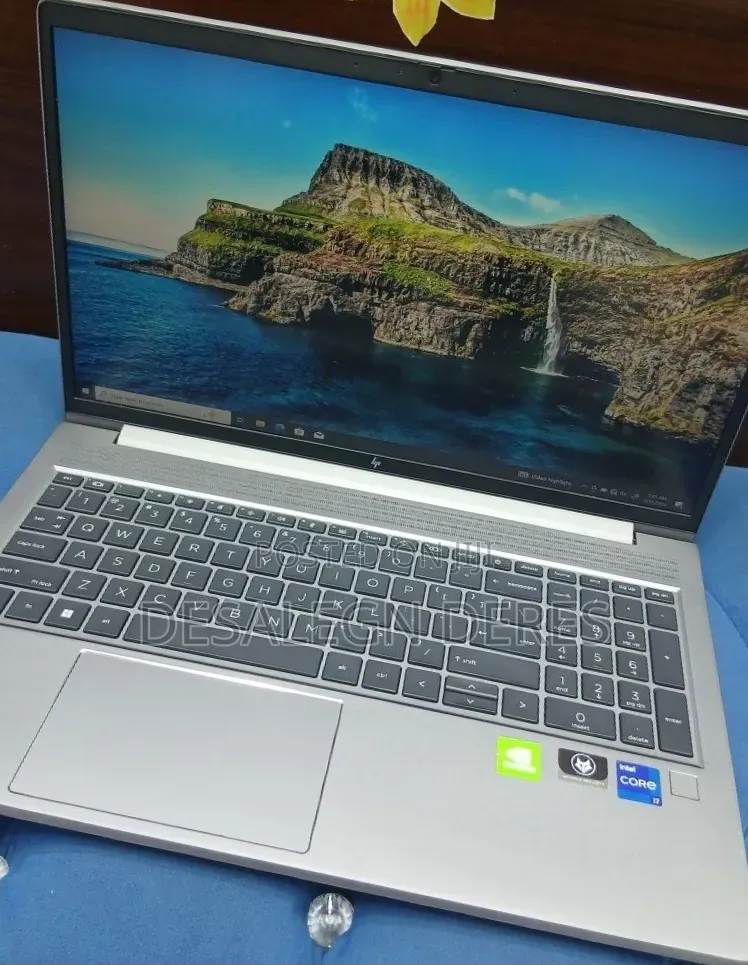 New Laptop HP ZBook 15 16GB Intel Core i7 SSD 512GB