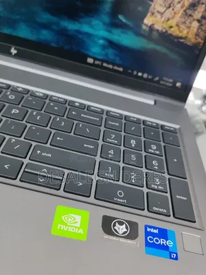 New Laptop HP ZBook 15 16GB Intel Core i7 SSD 512GB