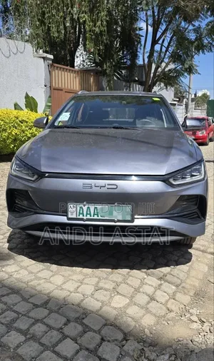 BYD E2 43 kWh 94 hp FWD 2025 Gray