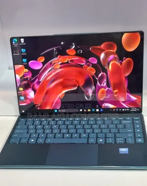 New Laptop Lenovo Yoga Slim 7 32GB Intel Core Ultra 7 SSD 1T