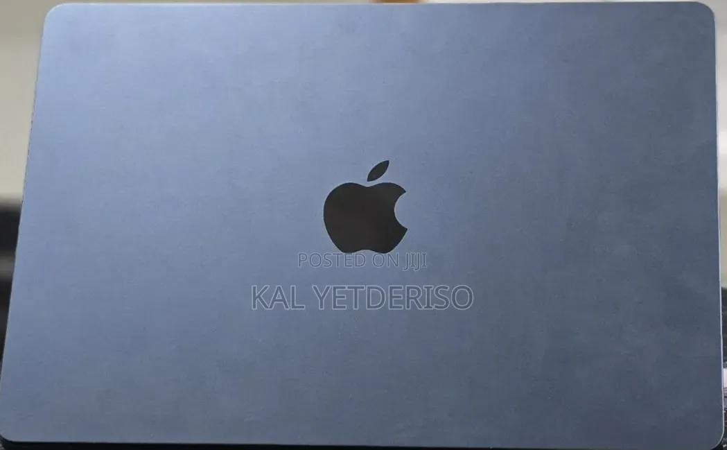 New Laptop Apple MacBook Air 2025 M4 16GB Apple M4 SSD 256GB
