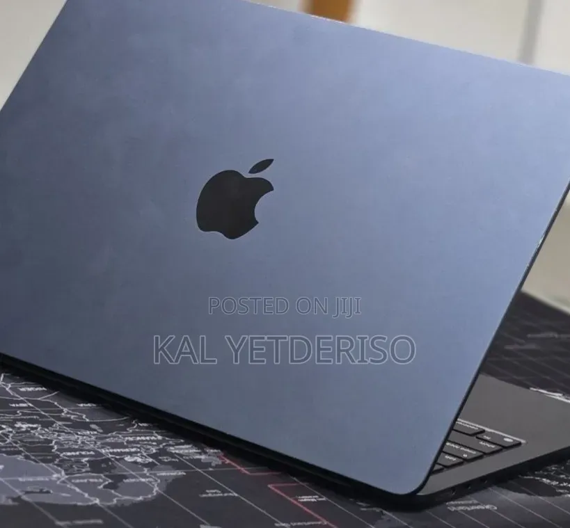 New Laptop Apple MacBook Air 2025 M4 16GB Apple M4 SSD 256GB