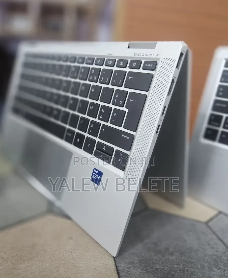 New Laptop HP EliteBook 1040 G8 16GB Intel Core i7 SSD 512GB