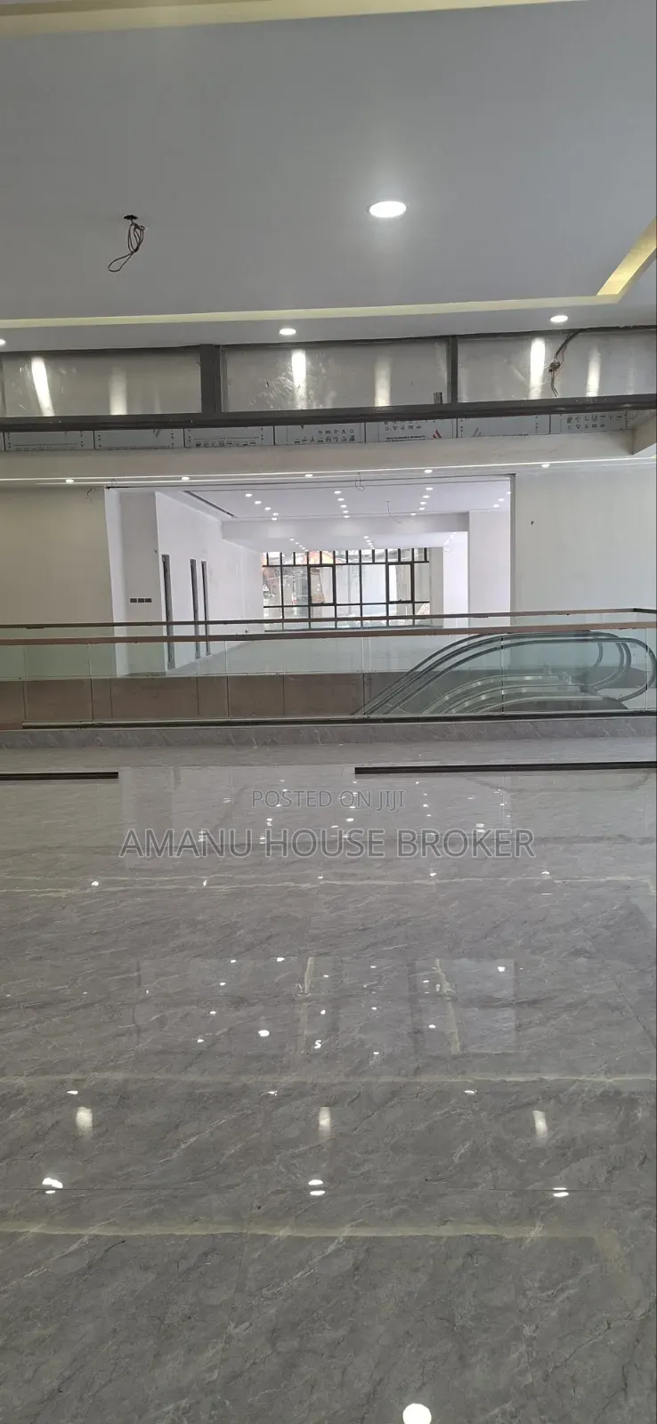 Urgent Luxury Office for Rent in Kasanchis, Addis Ababa - 1 500 SQM