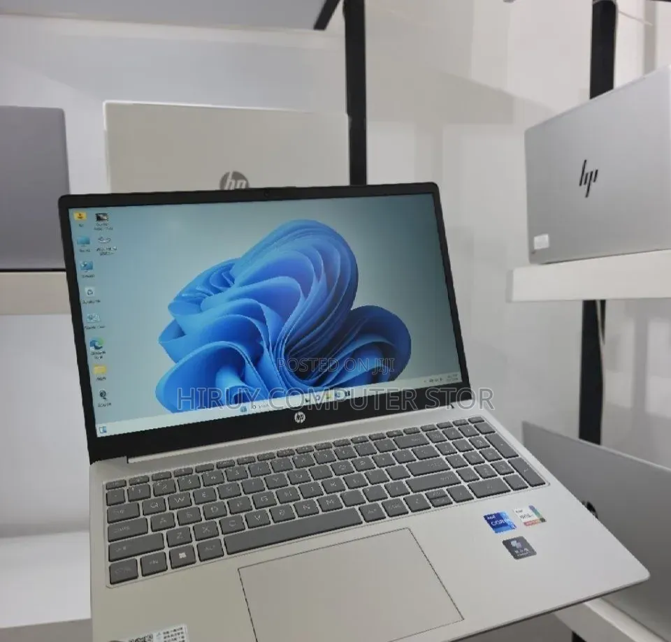 New Laptop HP Stream Notebook 16GB Intel Core i7 SSD 512GB
