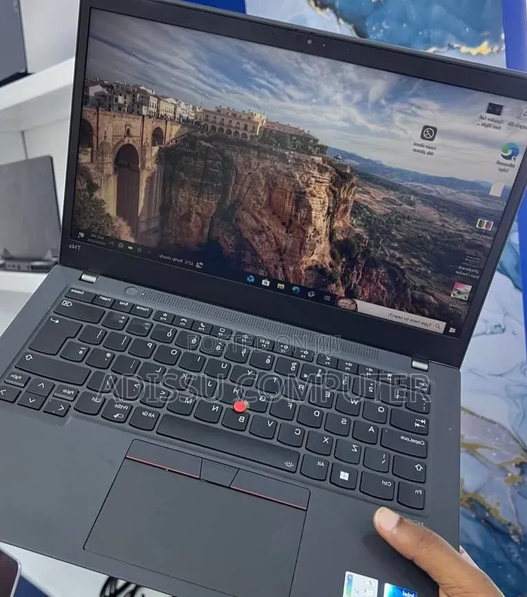 New Laptop Lenovo ThinkPad T14s G4 16GB Intel Core i5 SSD 512GB
