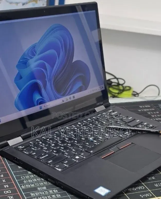 New Laptop Lenovo ThinkPad X380 Yoga 16GB Intel Core i5 SSD 256GB
