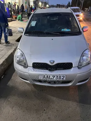 Toyota Vitz 2003 Blue