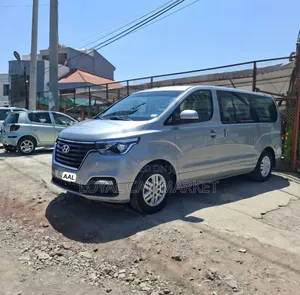 Hyundai H1 2021 Silver