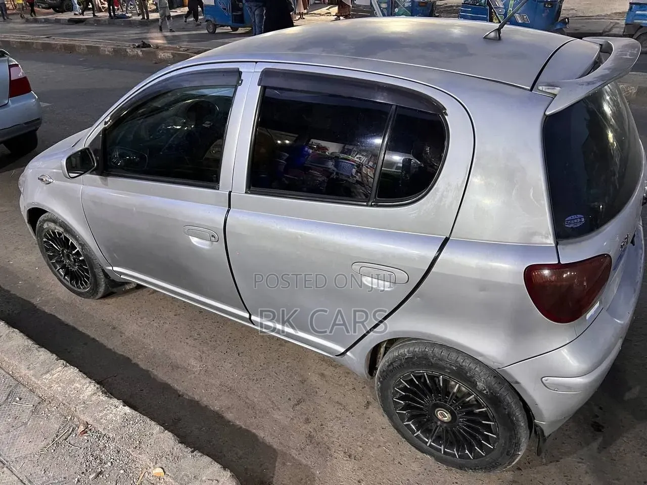 Toyota Vitz 2003 Blue